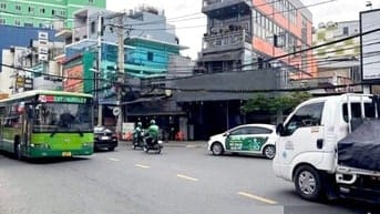 Bán nhà Quận Bình Thạnh, mặt tiền Lê Quang Định, DT 246m² nở hậu đẹp