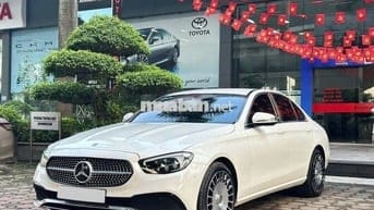 TOYOTA HÀ ĐÔNG BÁN Mercedes  E180 2022 1V8 KM