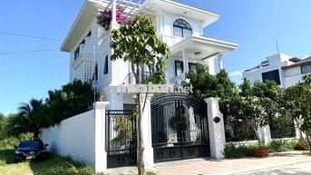 CHO THUÊ VILLA SÂN VƯỜN SÔNG TẮC 5 PHÒNG NGỦ GIÁ 50 TRIỆU