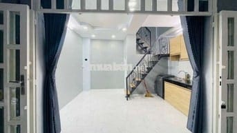 BÁN NHÀ TẶNG NỘI THẤT ĐƯỜNG THẠCH LAM 3TẦNG X 17M2 GIÁ 2,46TỶ TL