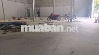 Nhà Xưởng MT Đường Công 20x28 Trống Suốt