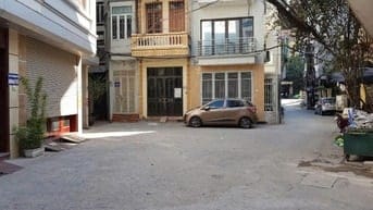 Bán nhà ngõ 269 Lạc Long Quân 3 ô tô tránh nhau 