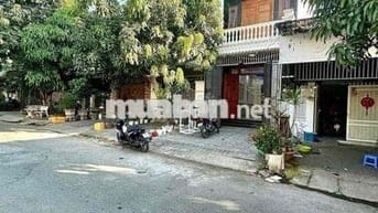 Nhà trệt 2 lầu 5 phòng ngủ sẵn 3 máy lạnh KDC Thới Nhựt 2