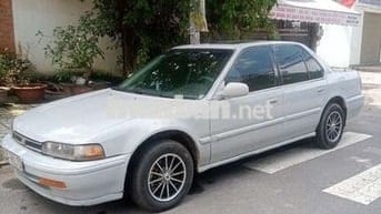 Accord 1991. Cửa sổ trời
