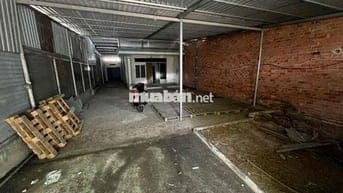 Cho thuê nhà + kho 8x30 - nhà cấp 4 ở và kho - 8triệu - đường nhựa
