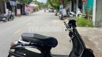 em cần bán xe ga 50cc ai cần lh em ***