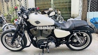 Harley Davidson 883
