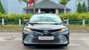Toyota camry 2.0G sản xuất 2020