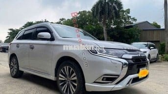 Mitsubishi Outlander Premium 2.0 CVT 2022