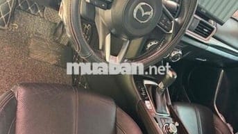 Mazda 3 2017 1.5 AT Sedan - 80000 km
