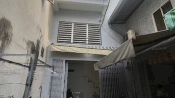 Nhà mới vào ở liền. Giá chỉ nhỉnh 7tỏi.