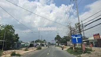 Đất 7x20 full thổ cư 140m2 mặt tiền đường bank cho vay cao