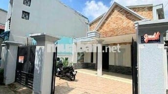 CHO THUÊ NHÀ C4 118M2 HẺM ĐS 17 CƯ XÁ NGÂN HÀNG Q7