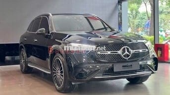 GLC300 4Matic model 2024