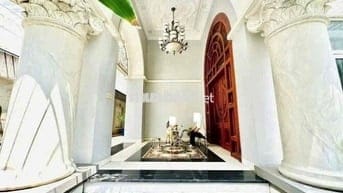 SIÊU PHẨM BIỆT THỰ CHO THUÊ 98A HOA LAN Q.PHÚ NHUẬN (10x18m) GIÁ TỐT