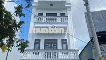 Nhà đẹp Xuân Thới ĐÔNG 3lau 6pn tolet bên trong phòng.