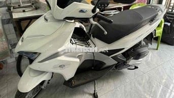 cần bán xe nhà sử dụng
