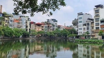 Bán nhà biệt thự phố Võ Thị Sáu, DT 110 m2, MT 8 m, sát hồ
