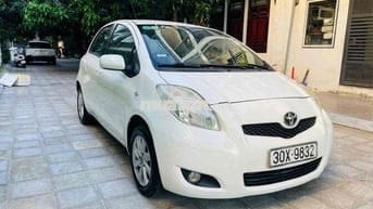 Toyota Yaris 2010 1.3 AT - 15000 km