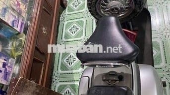 Vespa 150 chuẩn , xám bạc