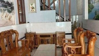 Cho thuê nhà đầy đủ nội thất gần ngã tư Chiêu Liêu