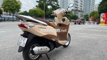 LEAD 125 mầu vàng kem xe cực kỳ mới