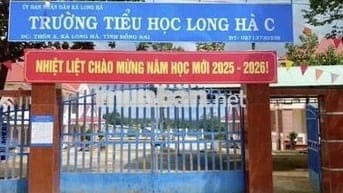 Đất mặt tiền đường nhựa rộng 18m cạnh các tiện ích giá rẻ