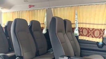 bên mình chạy xe dịch vụ xe 16 chỗ ở Đồng Nai