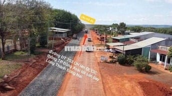 CẦN BÁN GẤP NỀN ĐẤT NGAY DT753 ĐI VÀO 200M