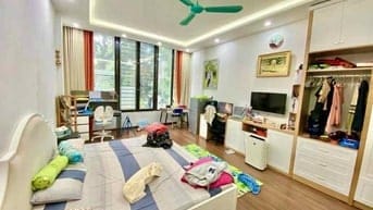 Bán Nhà Ngã Tư Sở - Đống Đa - 32m2, 6 tầng, 5PN, 40M ra Mặt Phố