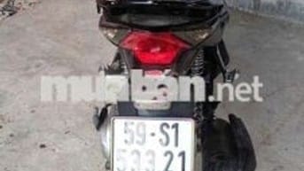 Chật nhà nên cần ra đi con xe thân yêu