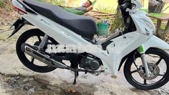future 125  trắng đời cao