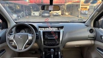Nissan Navara 2 cầu