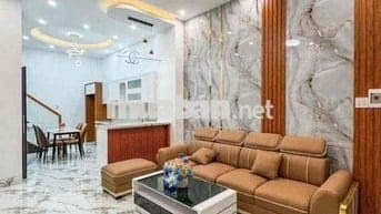 Nhà mới xây đầy đủ nội thất đường Nguyễn Văn Cừ