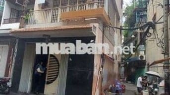 Chính chủ cho thuê nguyên góc 2MT quận 3 giá 35 triệu có 9p