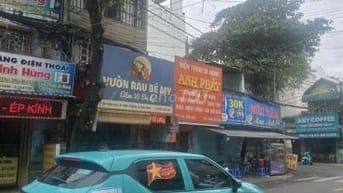 Bán nhà MT Văn Cao 3.6x3.6 kết cấu 2 lầu 3.35 tỷ