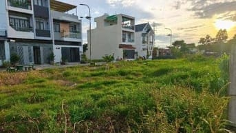 Bán đất đường Hoàng Phan Thái, Cách đường quốc lộ 1A 1km Gần chợ Bình 