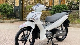 HONDA FUTURE 125 MÀU TRẮNG MỚI TINH XE ĐI GIỮ GÌN