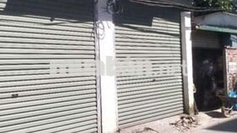Cho thuê cửa hàng rộng 45m điện nước riêng có bình nóng lạnh giá 2,5tr