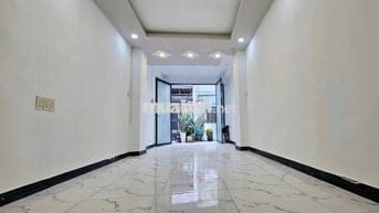 Nhà nguyên căn đẹp đường Lê Văn Sỹ Q3 vị trí tốt giá chỉ 1x