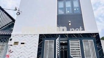 Nhà phố full nội thất có thang máy