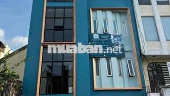 Toà nhà mặt tiền phong cách đương đại