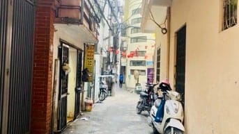 Bán CHDV MỚI -QUAN HOA -GẦN PHỐ,THANG MÁY -18 Phòng -Dòng tiền 90tr/th