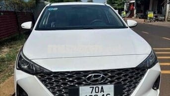 Hyundai Accent 2022 1.4 AT - 42000 km
