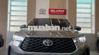 TOYOTA INNOVA CROSS 2024
