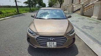Hyundai Elantra 2017 1.6 AT - 80000 km