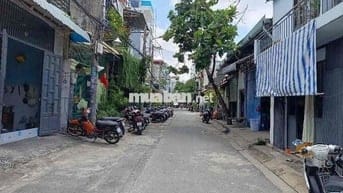 Lũy Bán Bích – Thoại Ngọc Hầu – Thạch Lam
