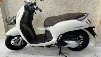 SCOOPY khoá ga 2025 trắng mới keng 43AE-056.01