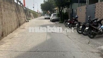 65m2 đất An Dương Vương, ô tô dừng đỗ tại cửa