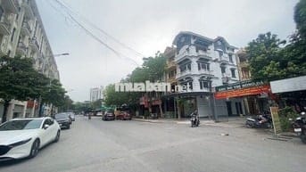 Bán Liền kề Simco Sông Đà, lô góc view Him Lam, kinh doanh, thang máy